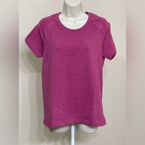 Tuff Athletics Women’s Magenta Round Neck Short Sleeve Stretch Soft T-Shirt M